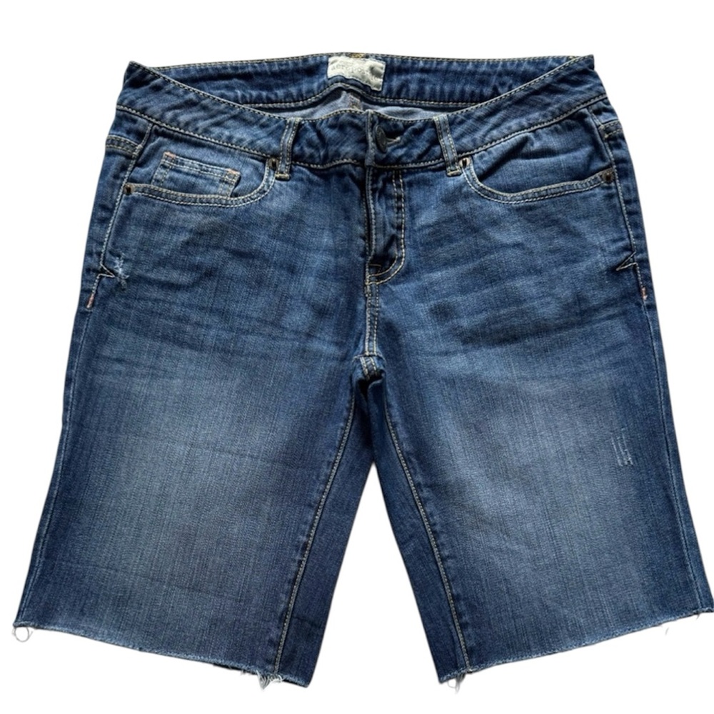 Aeropostale Burmuda Woman’s shorts Size 7/8 Fits like a 4.